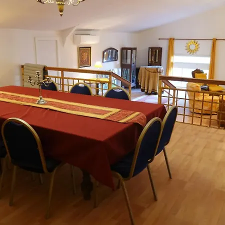 Le Deffend Villa *